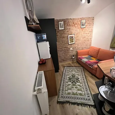 Apartment Tim 1 *